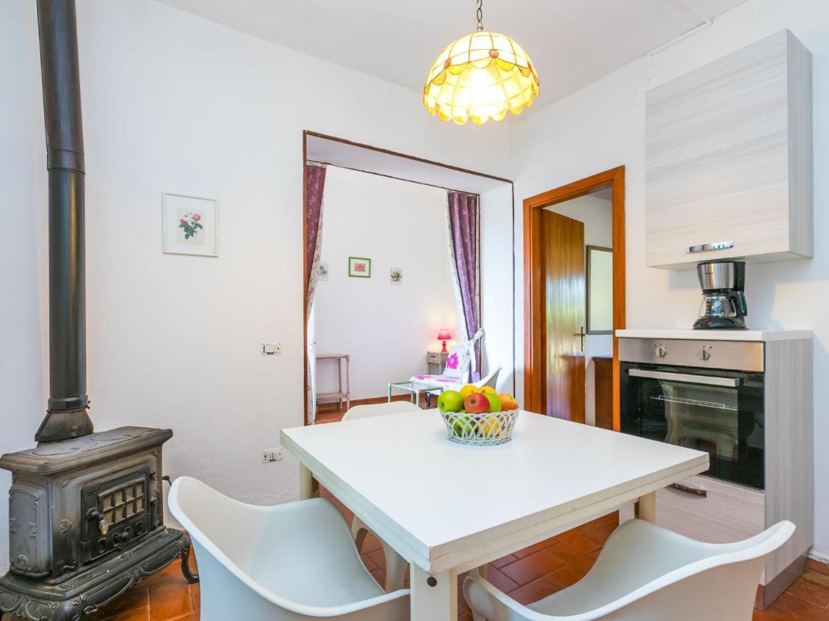 Apartment Gardenia By Interhome Casa il Tesorino Bagian luar foto